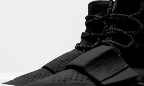 黑魂来了！adidas Yeezy 750 Boost 全新配色假想图