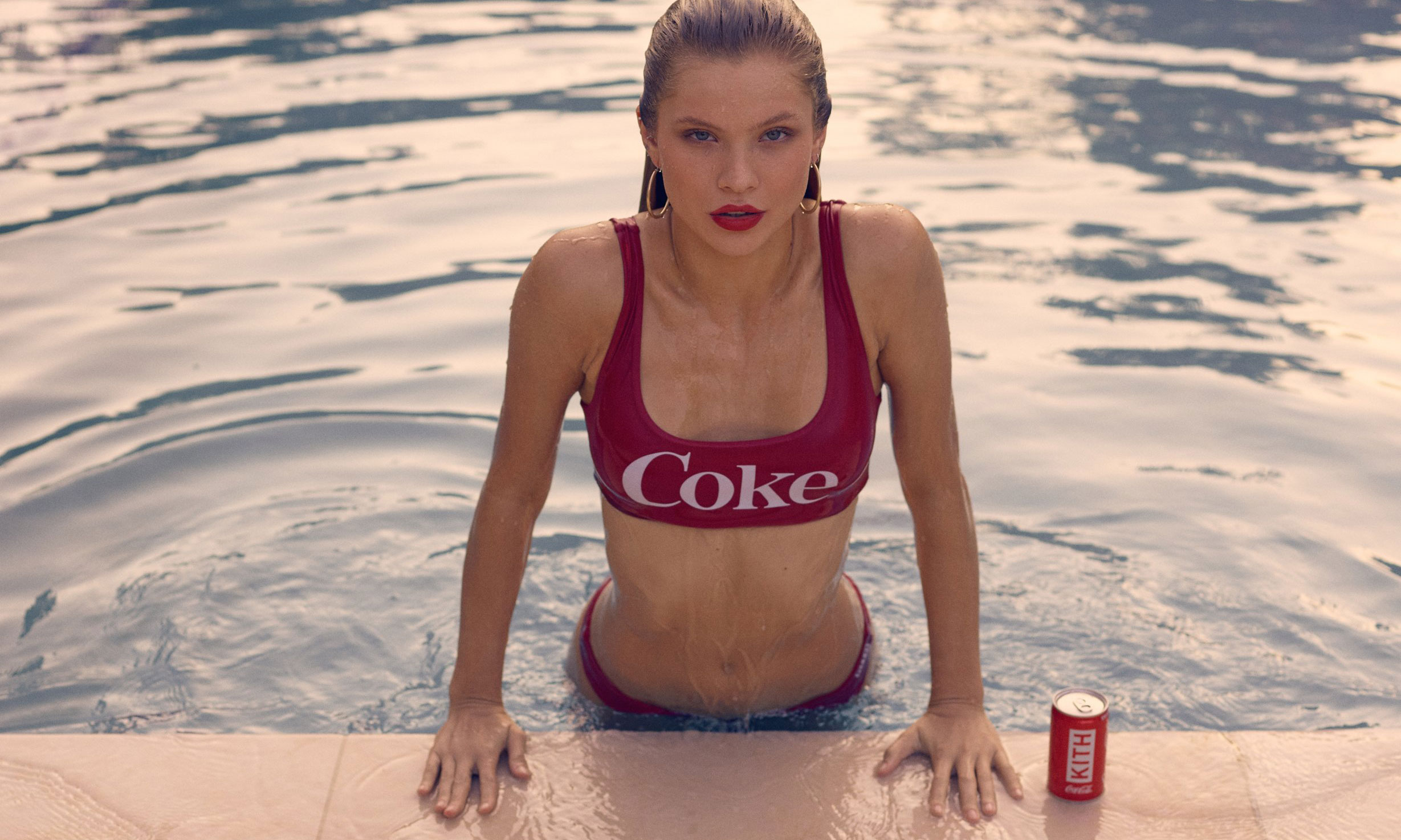 以度假之名，KITH x Coca Cola 正式发布宣传大片