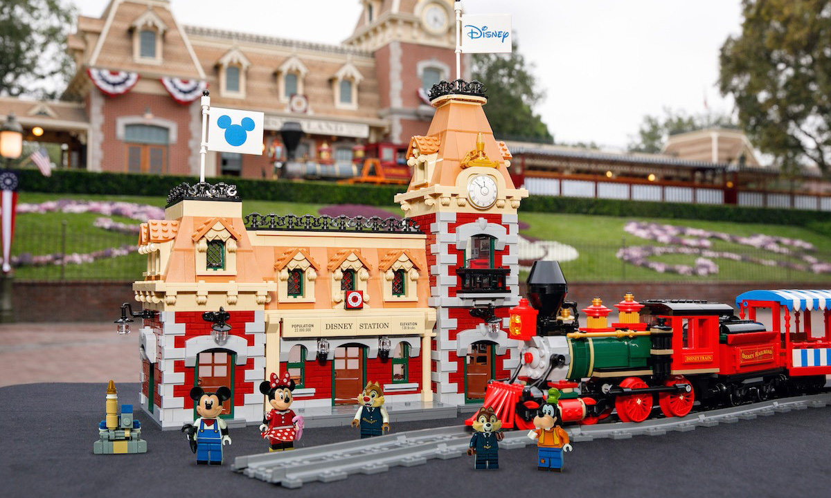 LEGO 发布最新力作 “迪士尼火车站” 套装
