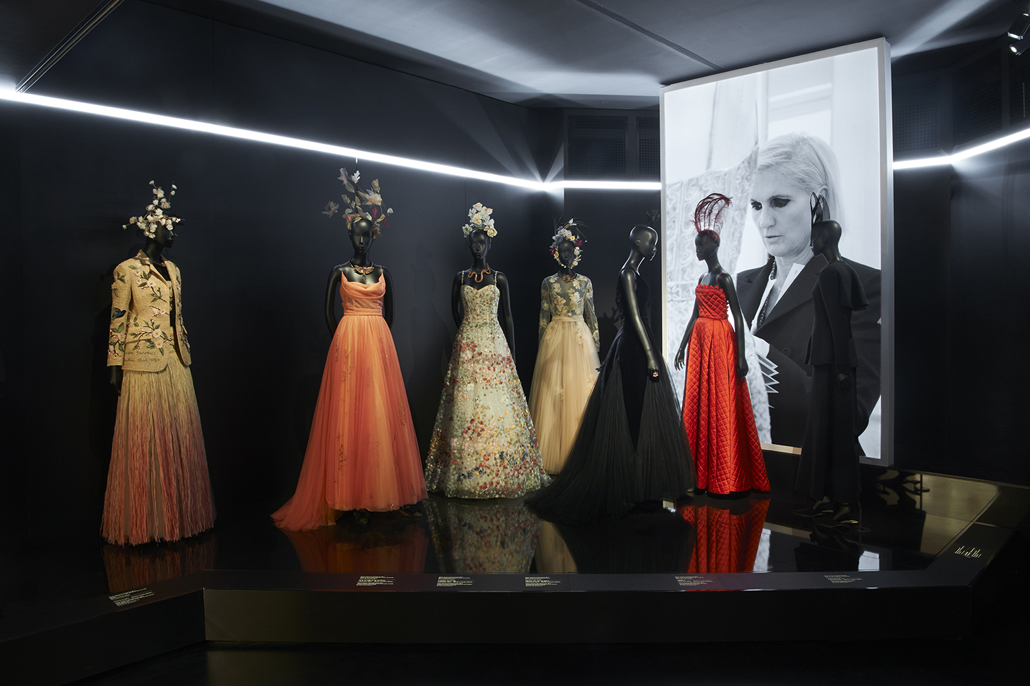 Christian Dior 展览纪录片于 Youtube 上线 Nowre现客