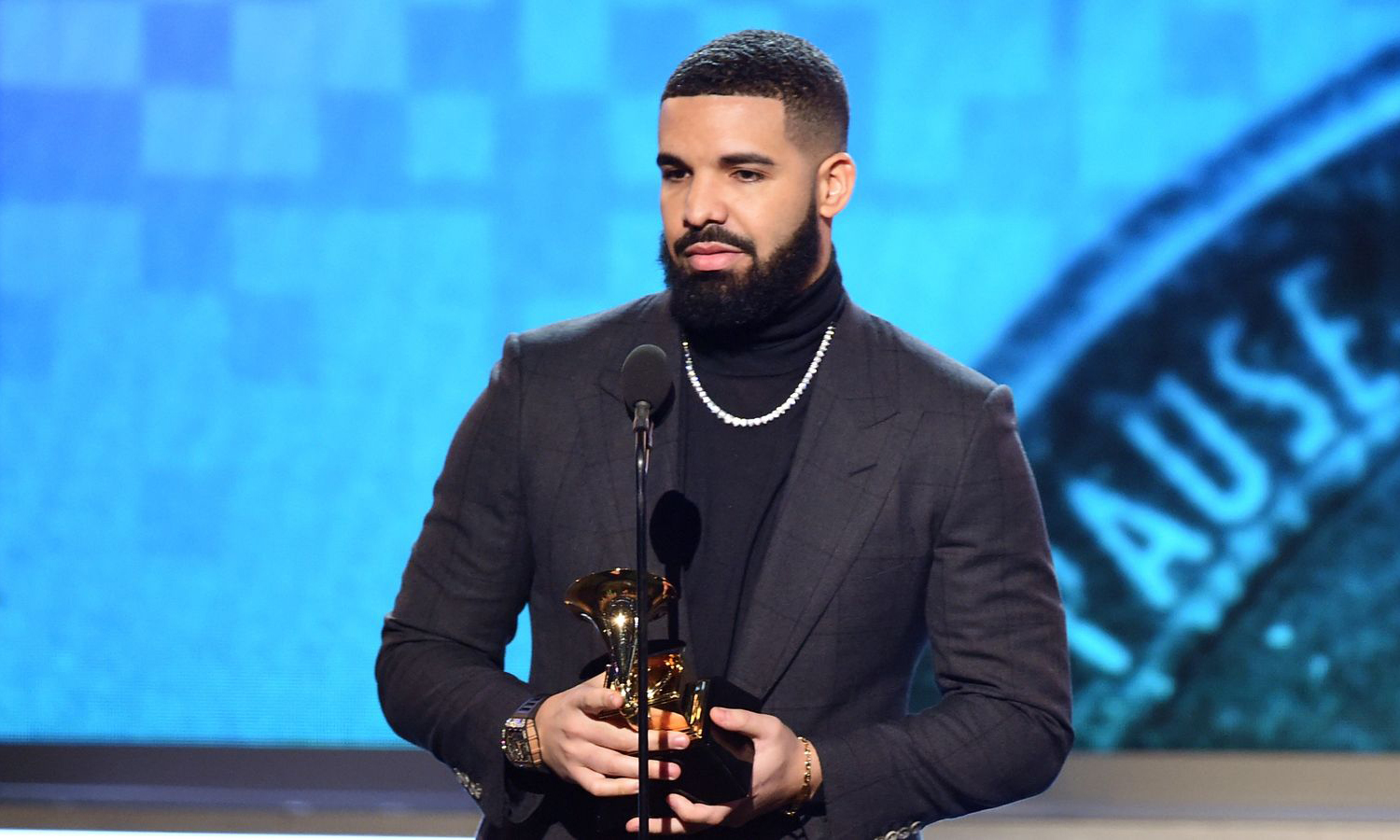 Drake 在 Spotify 上总播放量已突破 500 亿大关