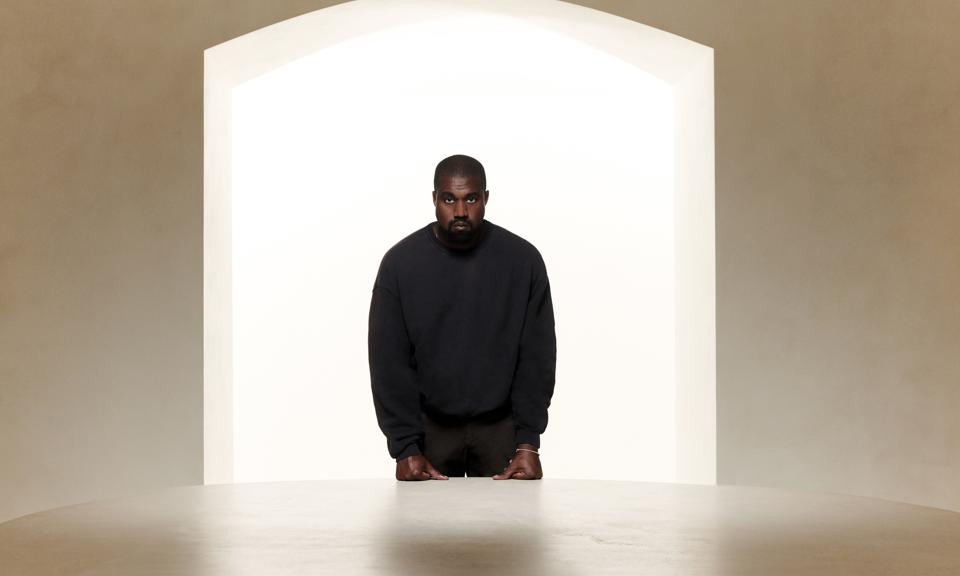 福布斯否定 Kanye West 身价 66 亿美元报道