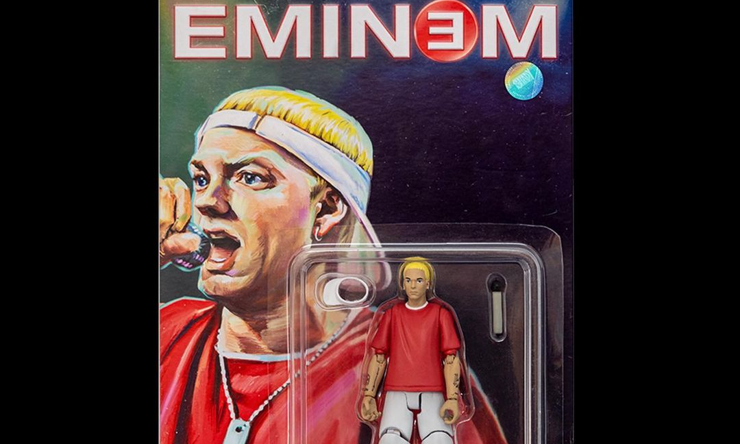 Eminem 限量版人偶及《Mom’s Spaghetti》服饰发布