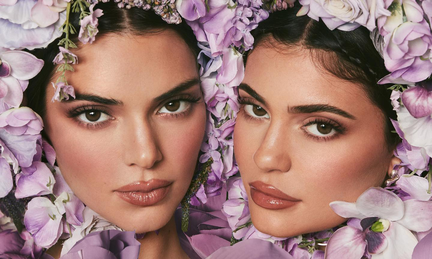 Kylie Jenner 再度携手姐姐 Kendall Jenner 推出彩妆系列产品