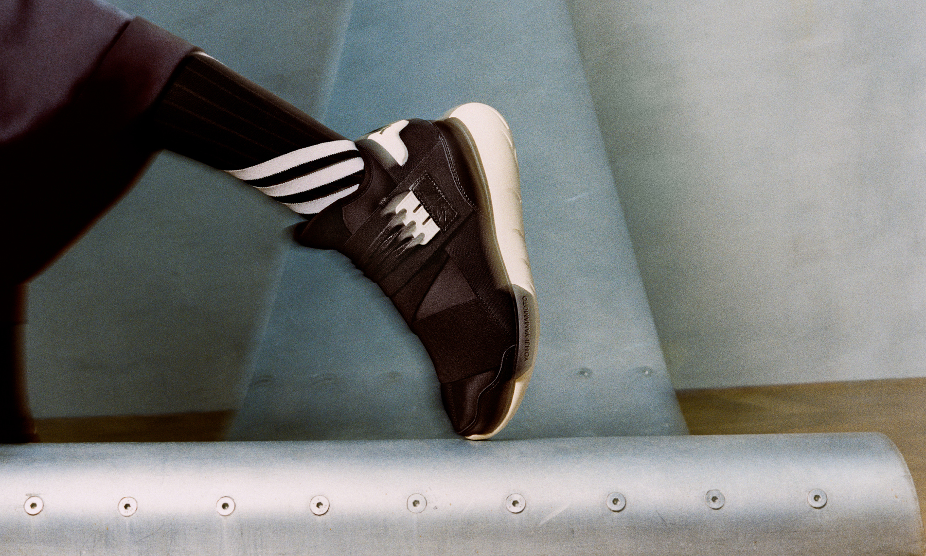 adidas 宣布 Y-3 QASA HIGH 鞋款正式回归