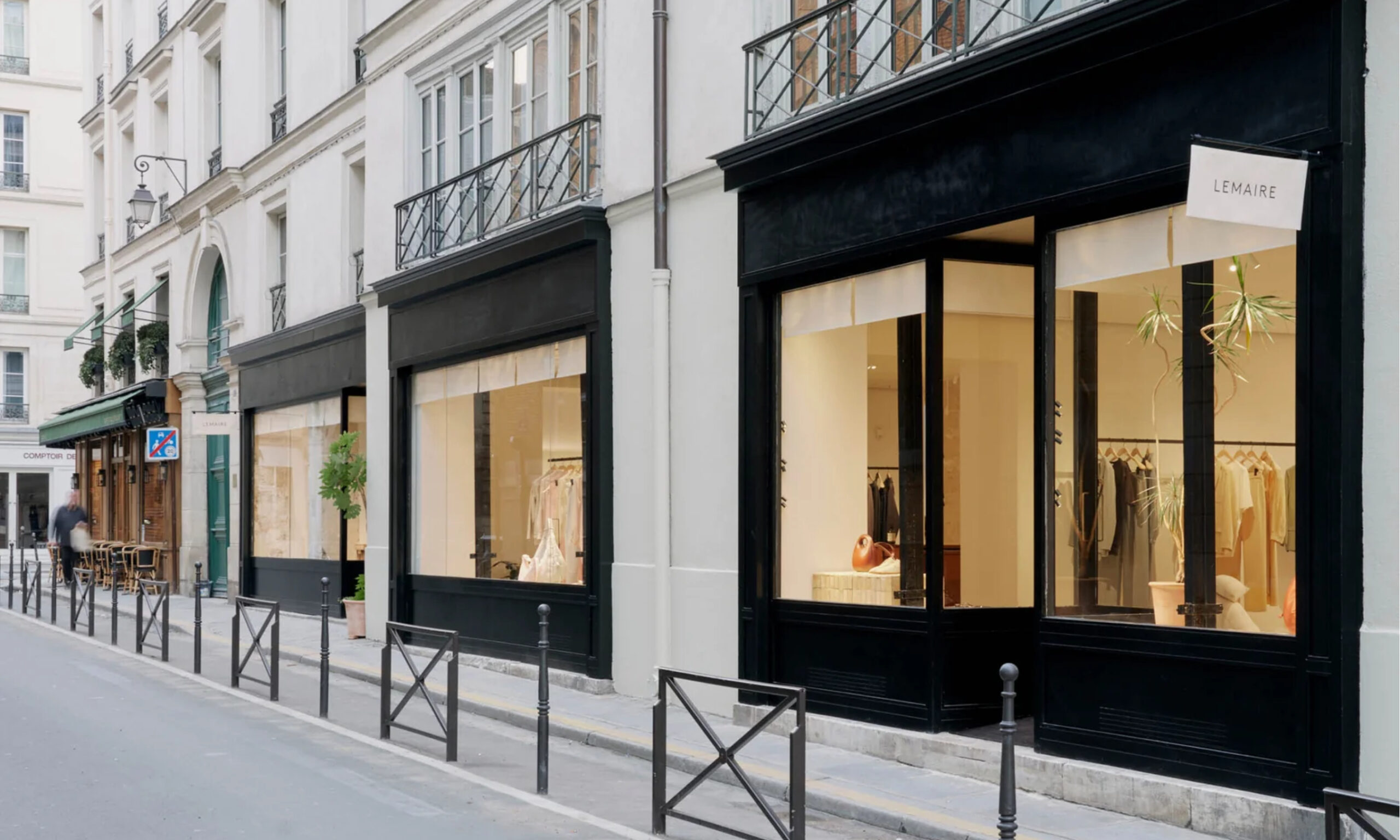Lemaire 在巴黎玛黑区开启全新旗舰店