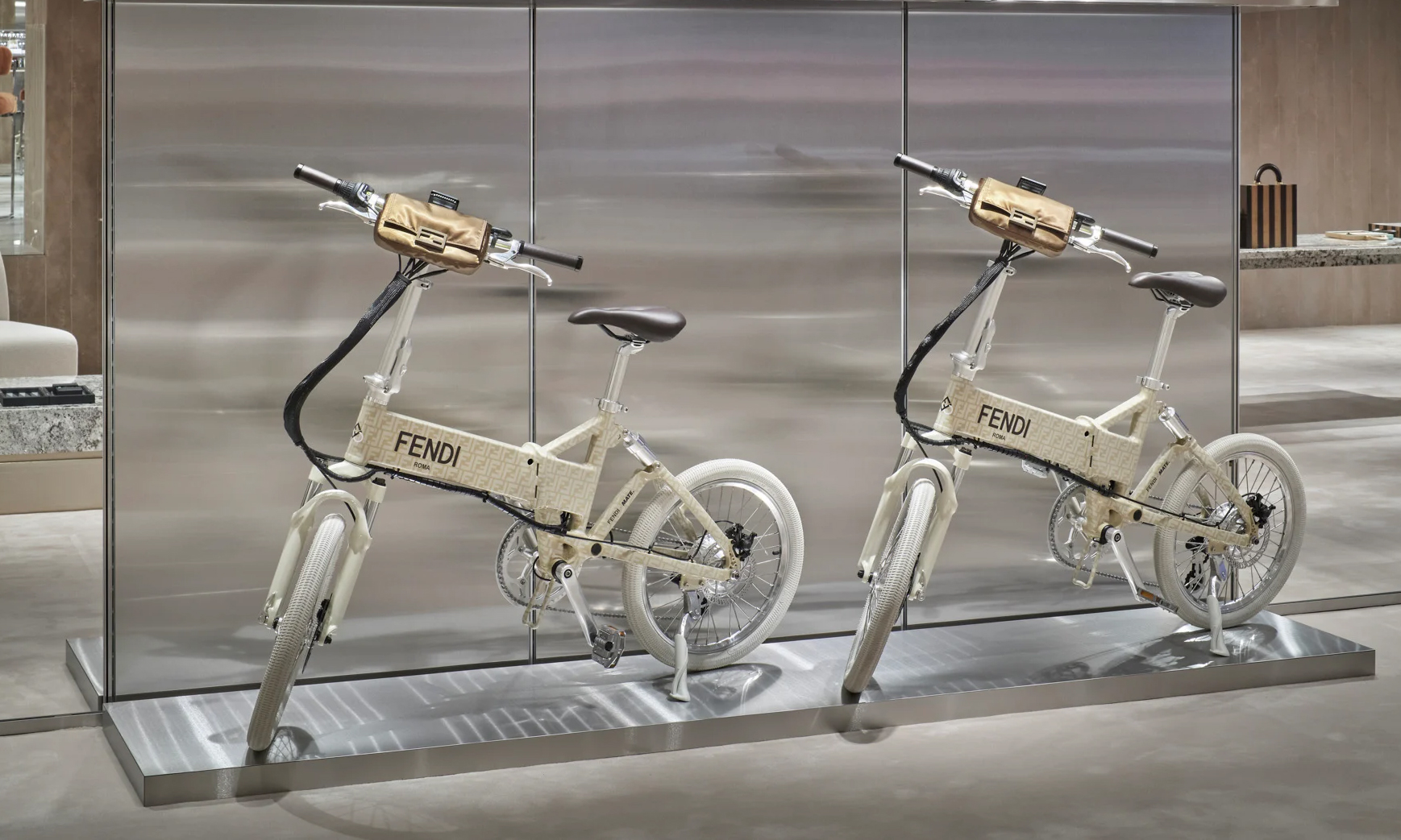 FENDI x MATE.BIKE 推出电动自行车