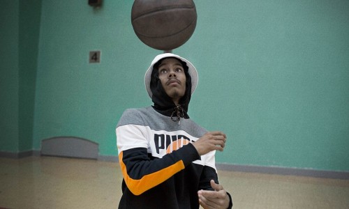 PUMA 发布全新“Throwbacks”系列造型特辑