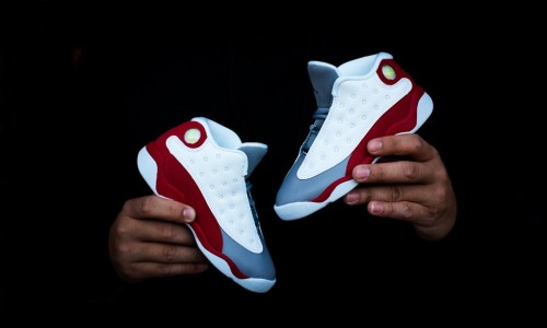 Air Jordan 13 Retro“Cement Grey”配色童鞋即将登场