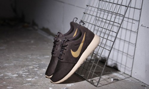 新的质感，Nike Roshe Run Suede “ Velvet Brown ” 配色