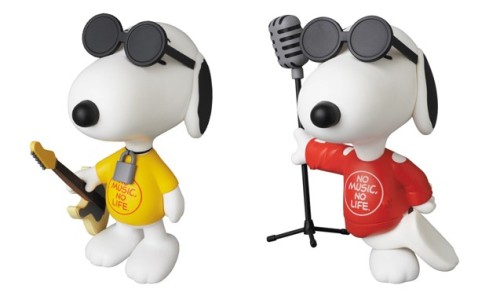 MEDICOM TOY x TOWER RECORDS 摇滚史努比玩偶