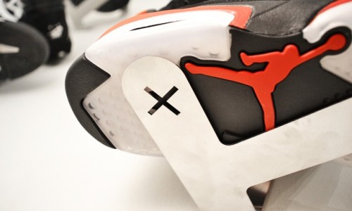 打造球鞋居家装饰，The Shrine Sneaker Rack 球鞋架