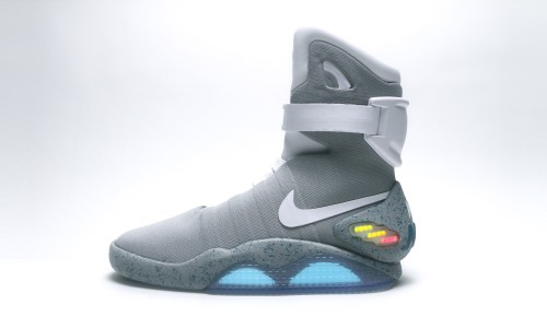 你肯花费多少钱买下 2015 版 Nike Air Mag？