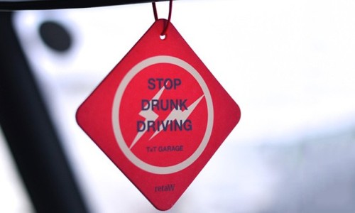 闪电香片回归，fragment design x TxT Garage x retaW CAR TAG