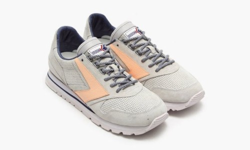 atmos x Mila Owen x BROOKS 三方合作 CHARIOT 鞋款