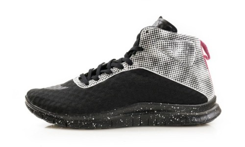 闪耀波点，Nike Free Hypervenom Mid “ Flash ” 鞋款