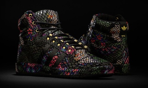 低调的浮夸，adidas Originals Top Ten “Floral” 释出