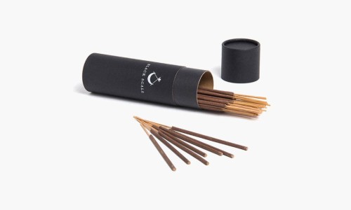 Black Scale x Kuumba International 联名香薰释出