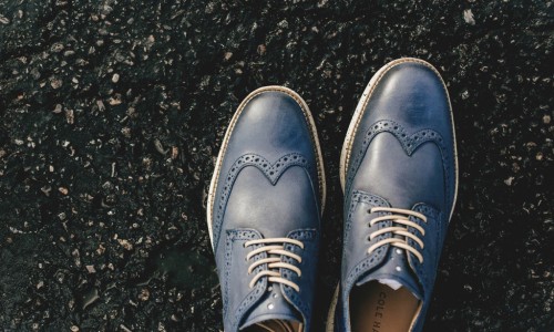 Cole Haan 开售全新深蓝配色 Lunargrand Wingtip 鞋款