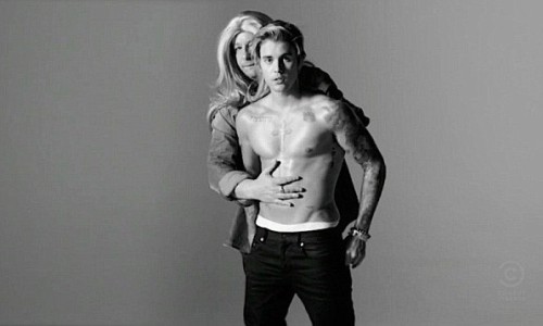 为美国喜剧中心吐槽大会拍摄“噩梦”短片，Justin Bieber 自黑 Calvin Klein 广告