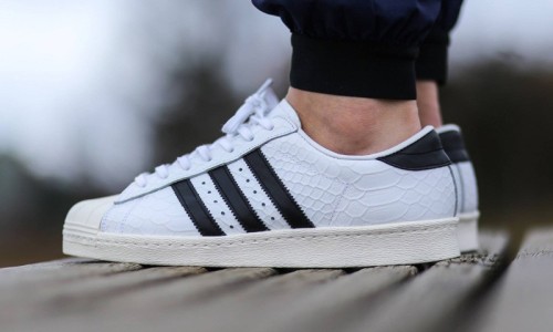 adidas Originals by HYKE Superstar 联名鞋款