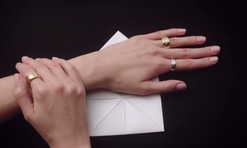 菱形元素再现，CHANEL 发布全新 Coco Crush 珠宝系列