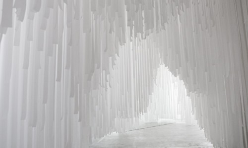 造访 COS x Snarkitecture 2015 米兰国际家具展艺术装置