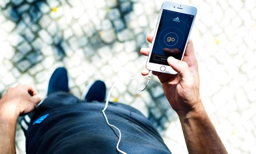 adidas 与 spotify 合作推出跑步应用 “adidas go”