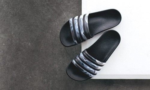 Adidas Originals x Rita Ora Adilette Slides 拖鞋