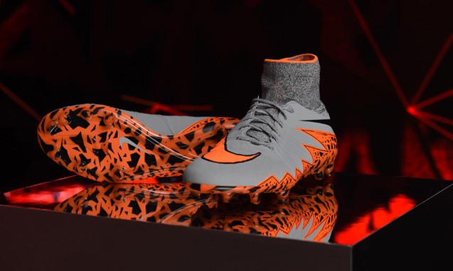 众星加持，Nike Football Hypervenom II 新一代足球鞋