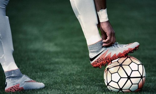 Nike 拍摄适合 VR 设备观看的 Hypervenom II 球鞋广告