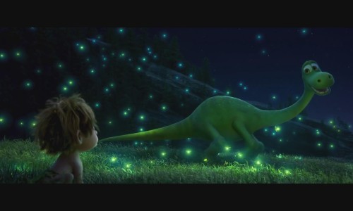 温馨友谊故事，皮克斯新作《恐龙当家》预告片正式发布