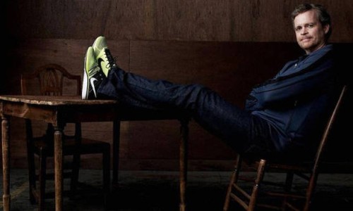 再多五年，Nike 赠予 Mark Parker 3 千万美元股票奖励
