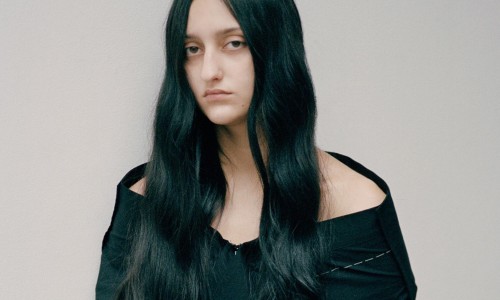 探索 Yohji Yamamoto 的诡谲之美，Live Archives 举办主题展览