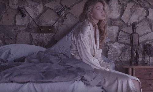 Gigi Hadid 携手《V Magazine》出演短片《Those Wrecked by Success》