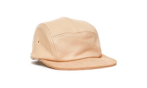 不只是鞋履，Hender Scheme 奢华帽款释出