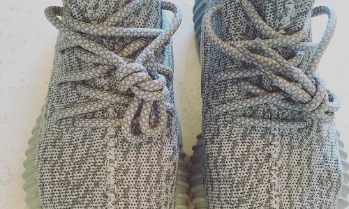 Kourtney Kardashian 曝光 Yeezy 350 Boost 新配色