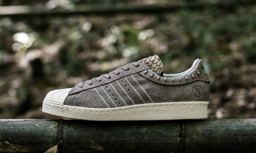 INVINCIBLE x adidas Consortium Superstar 80v 联名鞋款