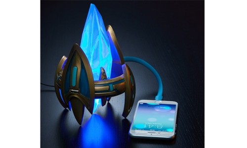 Thinkgeek 打造 《 星际争霸2 》 神族 Protoss Pylon USB 充电器