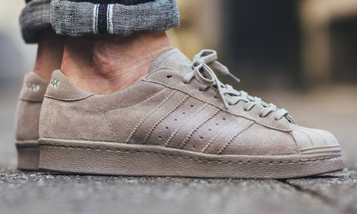 不只是 Yeezy，adidas Consortium Superstar “Moonrock” 鞋款释出