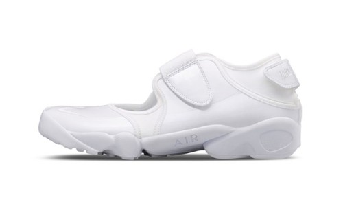 洁白无瑕，Nike 携手 Pedro Lourenço 打造限定版 Nike Air Rift 鞋款