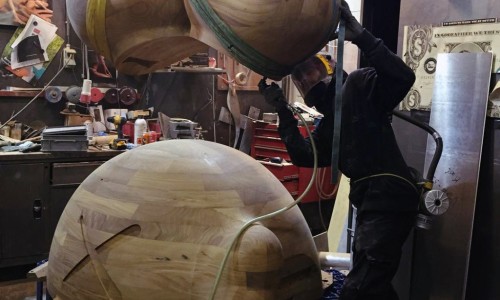 KAWS 将于英国约克郡雕塑公园举办雕塑作品展