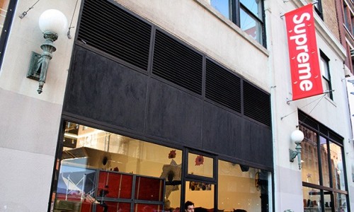 又有新动作？疑似 Supreme x Nike 联名新品遭曝光