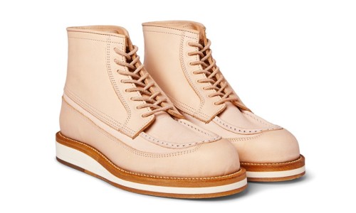 标识性美学呈现，sacai x Hender Scheme 联名靴款释出