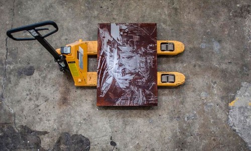 艺术家 Vhils 于香港举办最新个人展 “Debris”