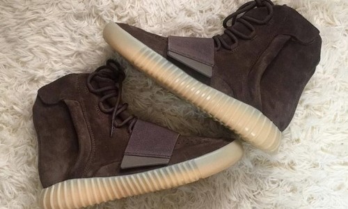 都散了吧！下一双 Yeezy Boost 发售要等到夏天了