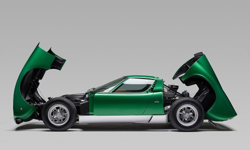 Lamborghini 重新带回 Miura SV 老爷车