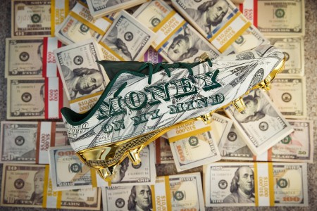 Snoop Dogg 携手 adidas 释出全新 “Money” 限定足球鞋