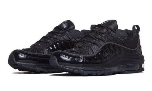 好戏即将登场，Supreme x Nike 联名 Air Max 98 官方清晰照发布