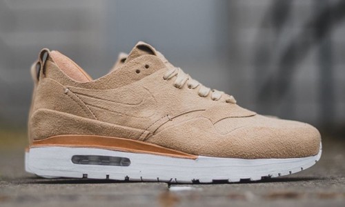 NikeLab 为庆祝 Air Max Day 推出全新 Air Max 1 Royal 鞋款